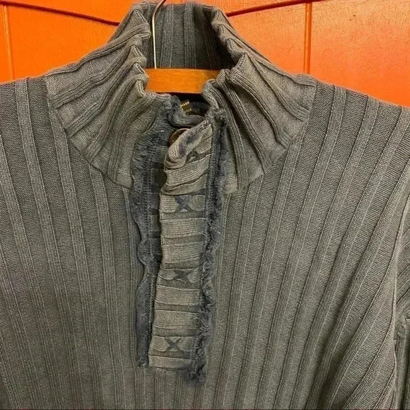 INC international concepts sweater - Picture 2 of 7